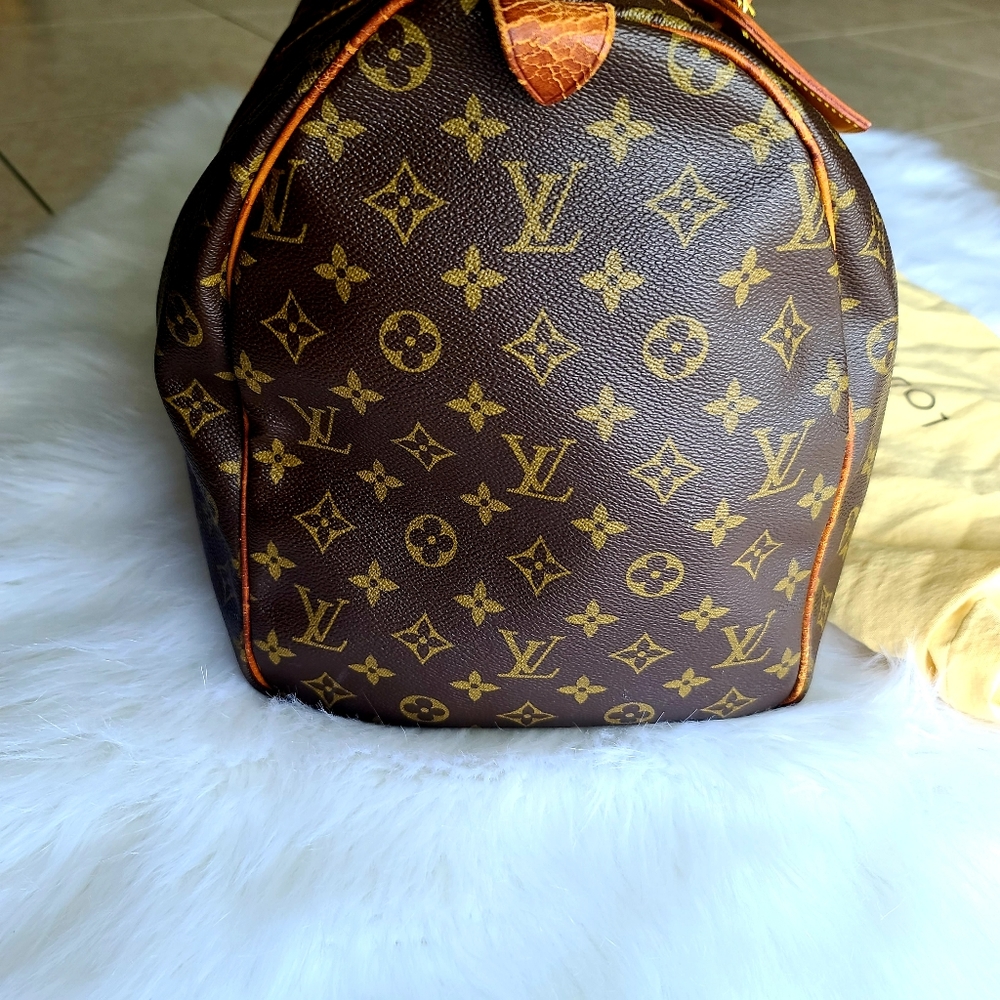 Louis Vuitton Keepall Bandoulière 50 Bag - Picture 3 of 12